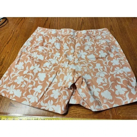 ANN TAYLOR IVORY PEACH FLORAL SKORT SIZE 14 - Picture 2 of 8